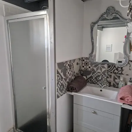 Le Cabanon De Lea Апартаменты *