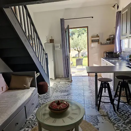 アパート Le Cabanon De Lea タヴェル
