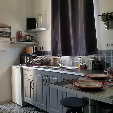 Le Cabanon De Lea *