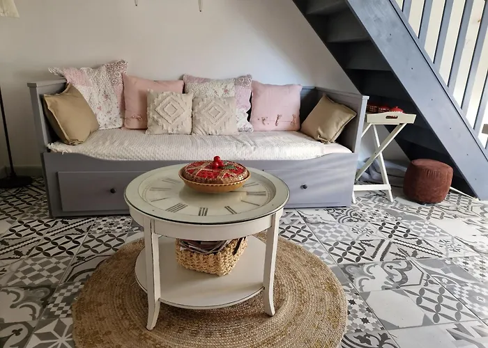 Le Cabanon De Lea Tavel