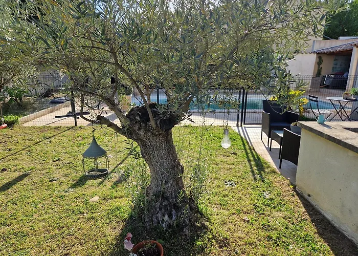 Le Cabanon De Lea * Tavel